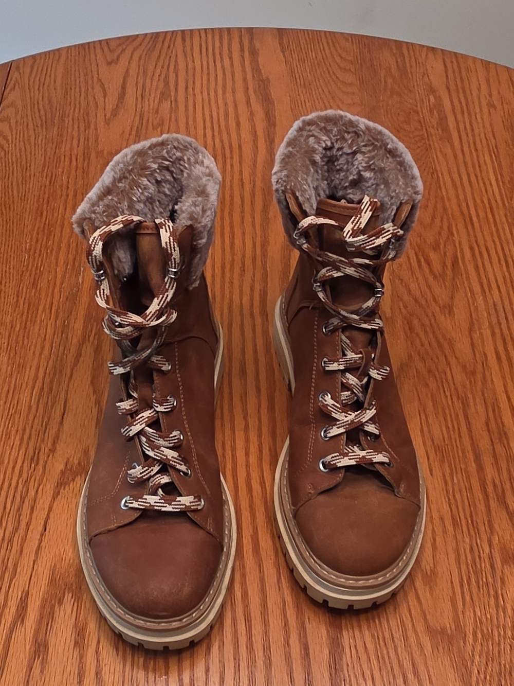 Time And Tru Brown Faux-Fur Lined Women's Hiking Boots Size 8.5 - Picture 4 of 8